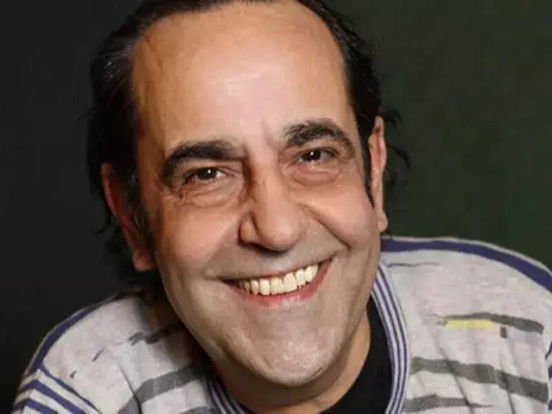 Özkan Uğur 