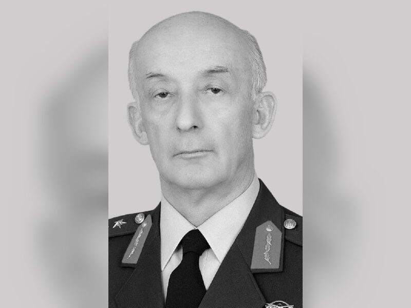 Teoman Koman